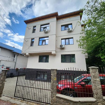Boutique City Retreats Apartments Iasi Extérieur photo