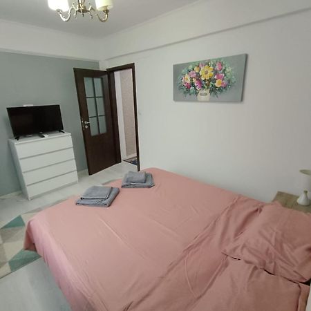 Boutique City Retreats Apartments Iasi Extérieur photo